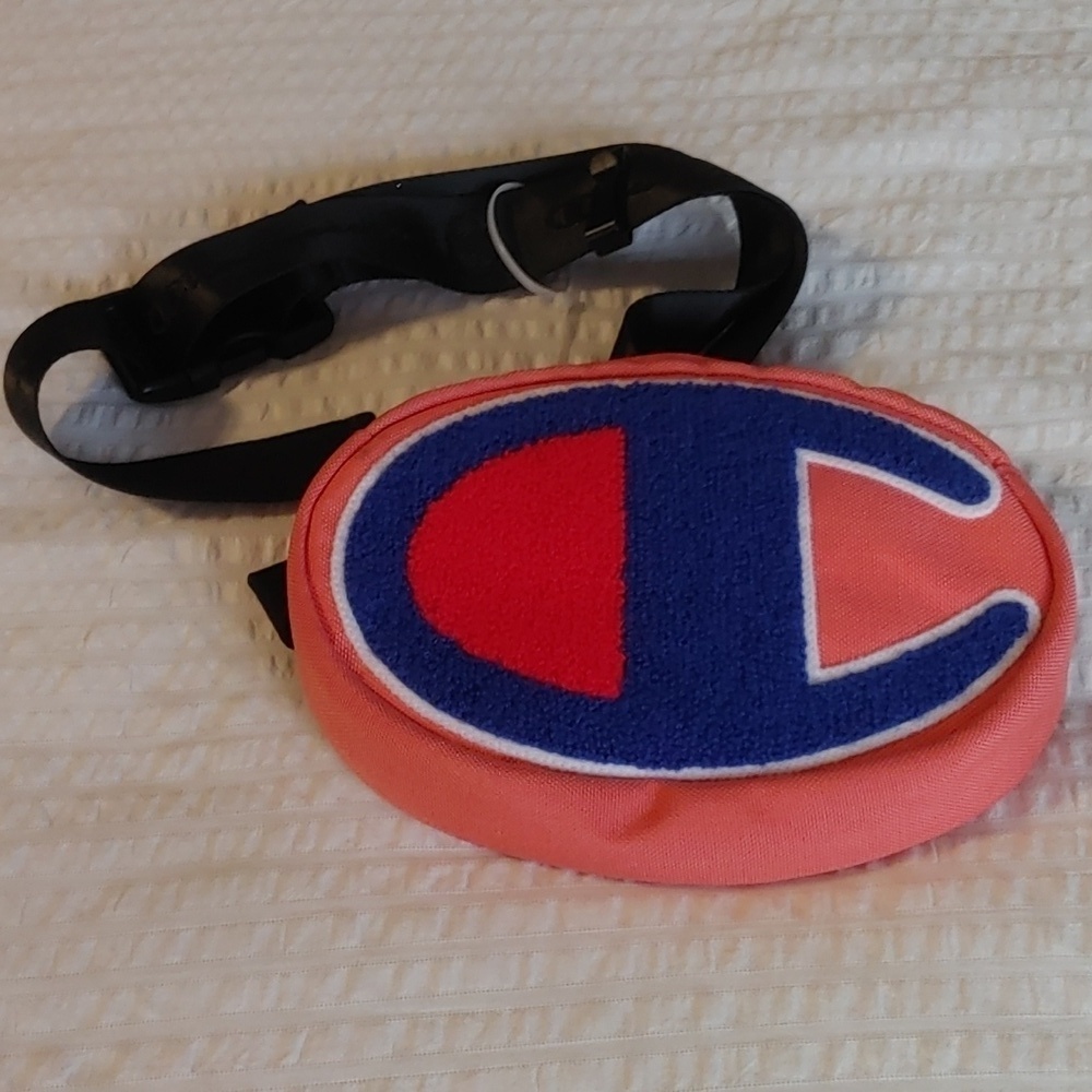 🌸Host Pick🌸NWOT Champion Unisex Coral Coloured Belt Bag/ Fanny Pack